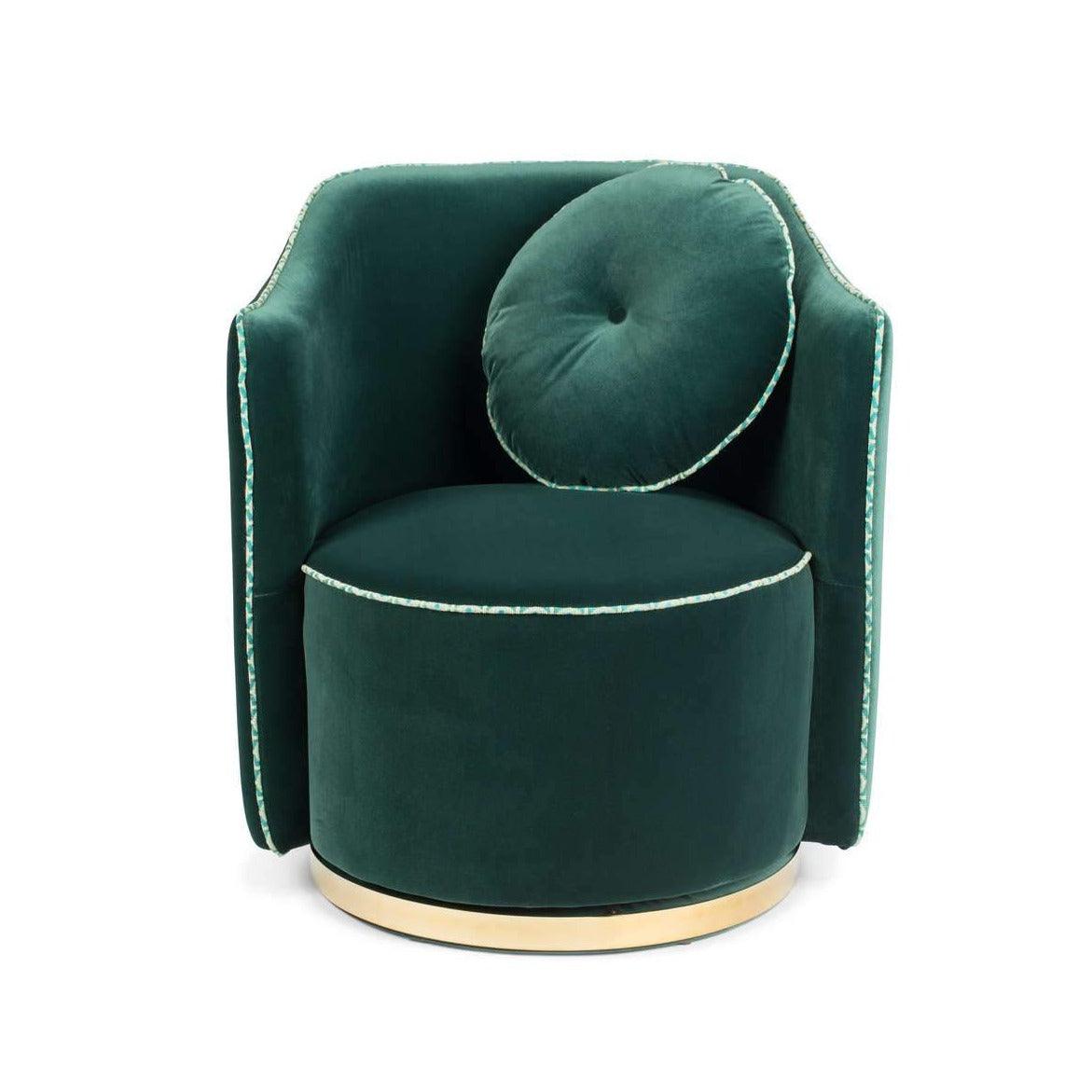 This velvet armchair for the living room exudes the atmosphere of the Parisian Buduar in the retro style. But this is not only style and content, because the Bold Monkey Sassy Granny chair is also a functional element of decor. The armchair itself is mounted on a rotating base and equipped with a removable pillow - both of these things provide an additional layer of comfort.