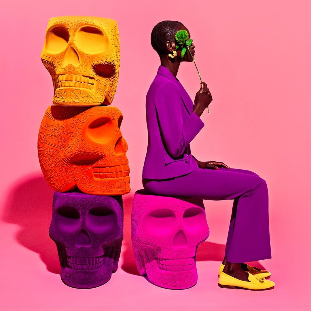 Stołek i stolik boczny MEXICO VELVET pomarańczowy Qeeboo    Eye on Design