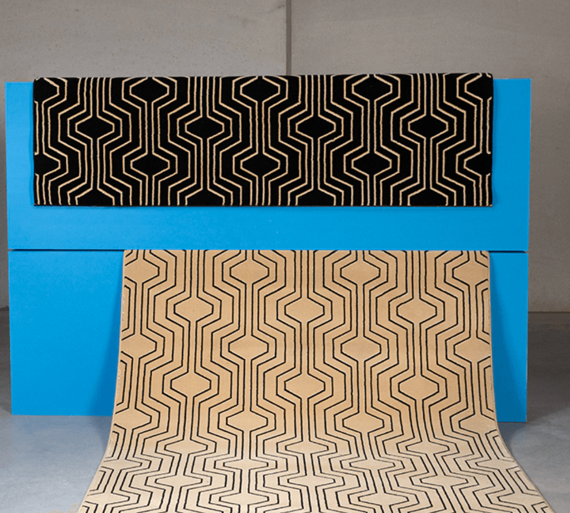 Like the image on the wall, the Bold Monkey Swinging Lines 160x230 rug will become the attachment point in every room. You can enlarge small spaces by choosing a version in a neutral shade of beige, or decide on black to give expressiveness to larger rooms. In modern or classic interiors, a graphic swinging lines rug will be a perfect complement or just an appropriate contrast.