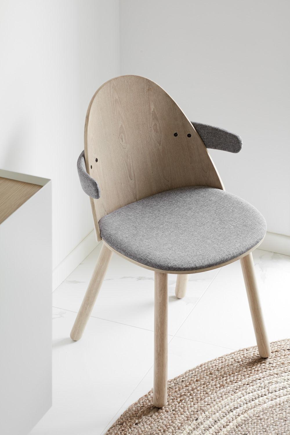 UMA armchair grey - Eye on Design