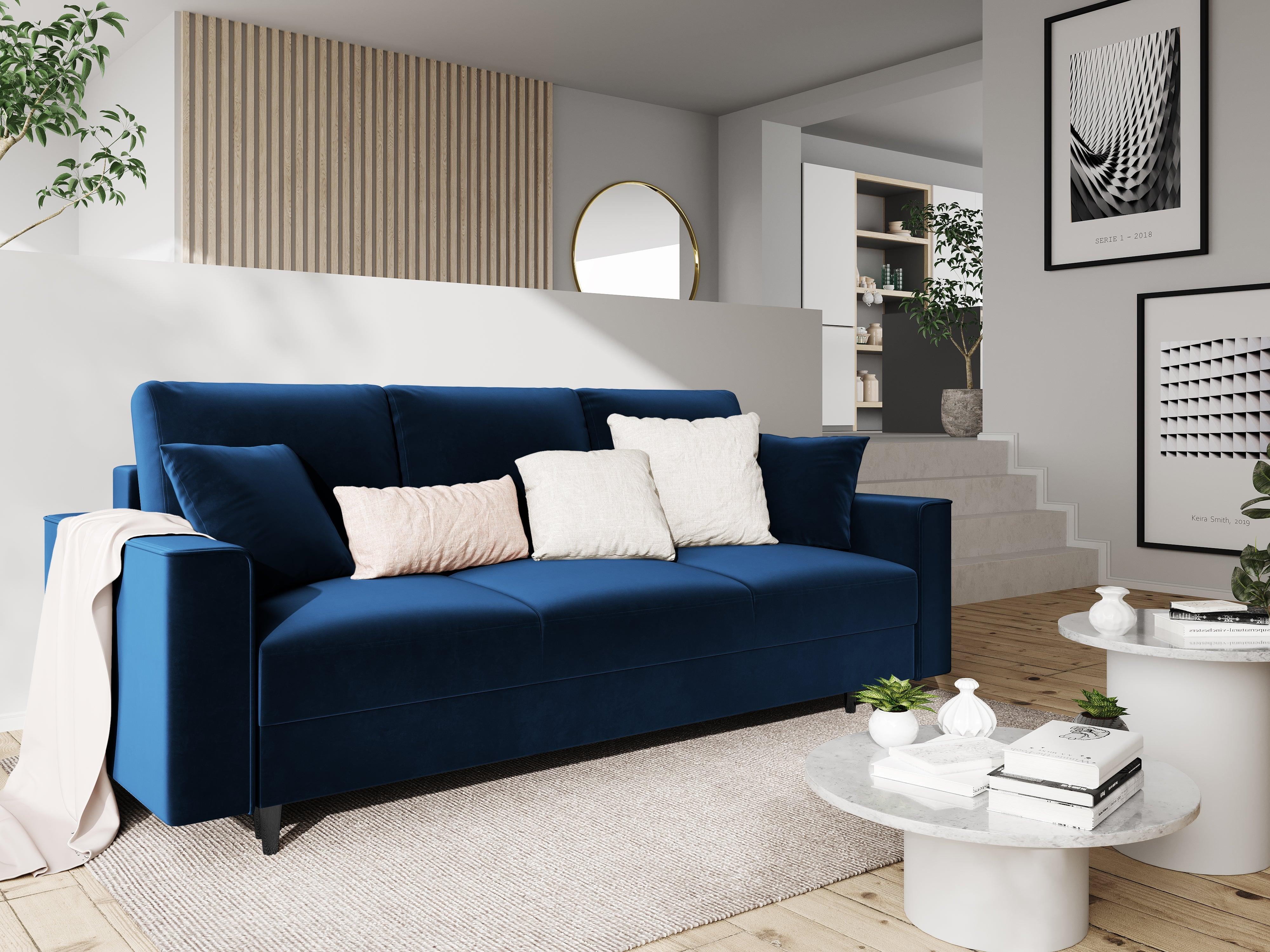 Sofa aksamitna z funkcją spania CARTADERA błękit królewski z czarną podstawą, Mazzini Sofas, Eye on Design